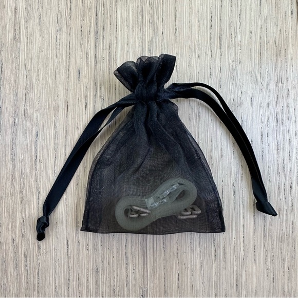 🆕 Clear Bra Straps in a Reusable Drawstring Bag - Picture 2 of 7
